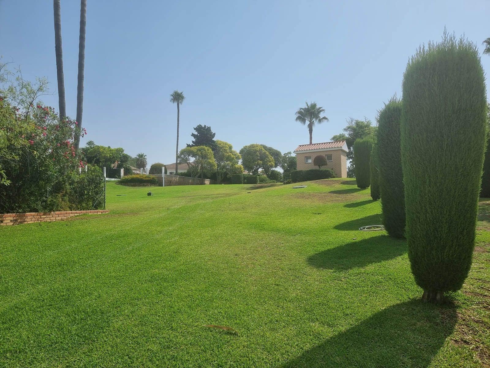 3 bedroom Villa for sale in Calahonda with pool garage - € 1,200,000 (Ref: 9606666)