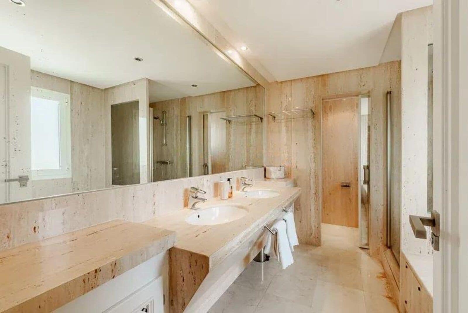 4 bedroom Semi-detached Villa for sale in Costalita with pool garage - € 1,095,000 (Ref: 9606680)