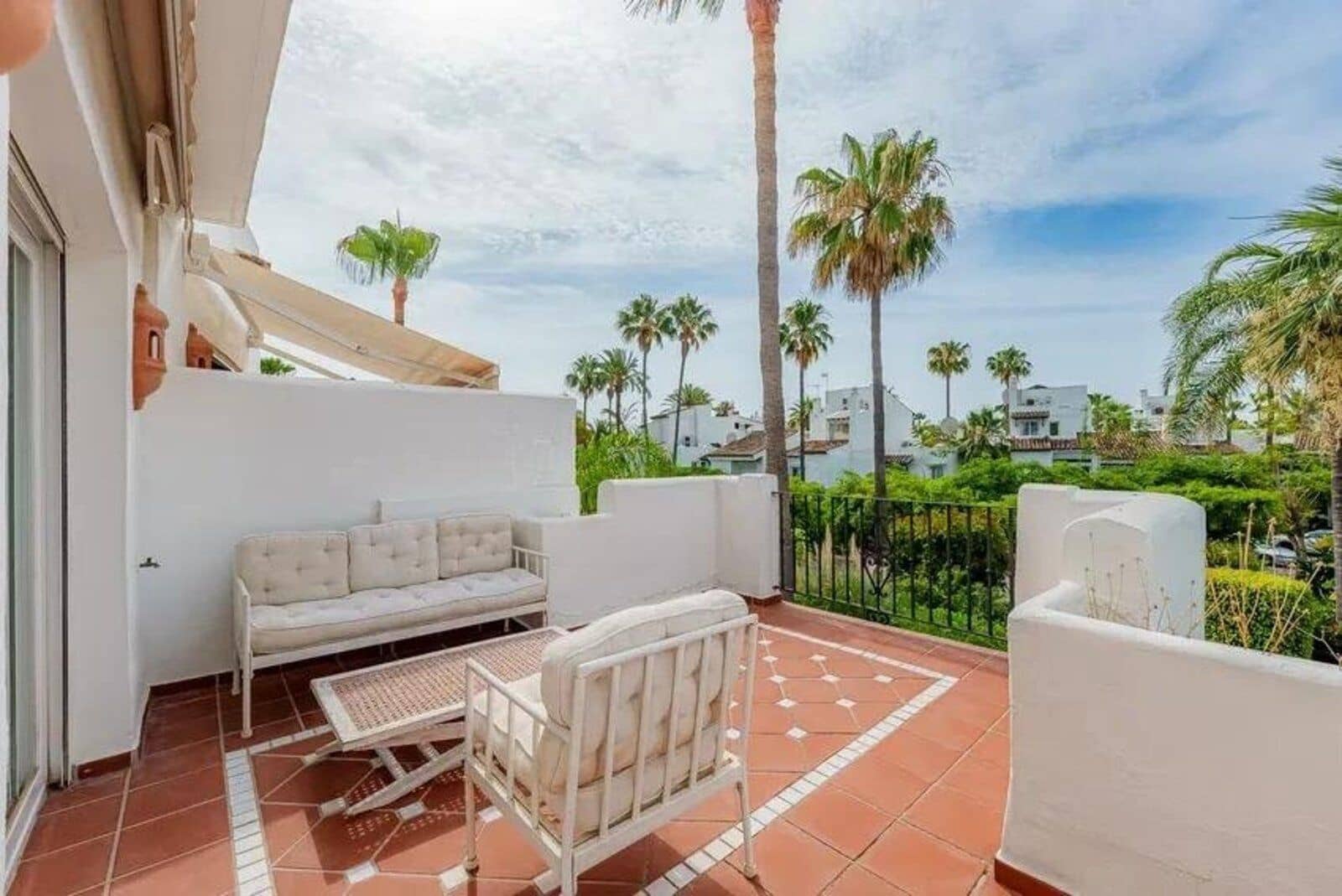 4 bedroom Semi-detached Villa for sale in Costalita with pool garage - € 1,095,000 (Ref: 9606680)