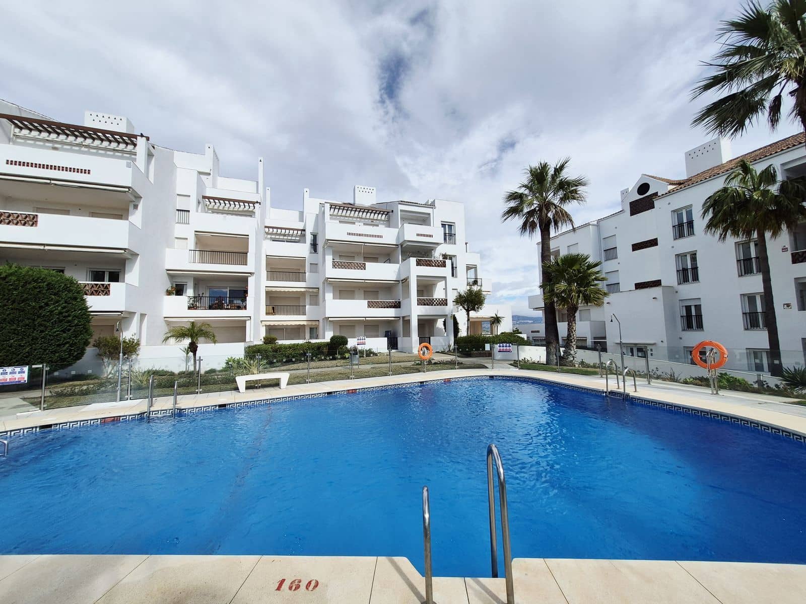Apartamento de 2 habitaciones en Málaga ciudad en venta con piscina garaje - 399.000 € (Ref: 9606746)