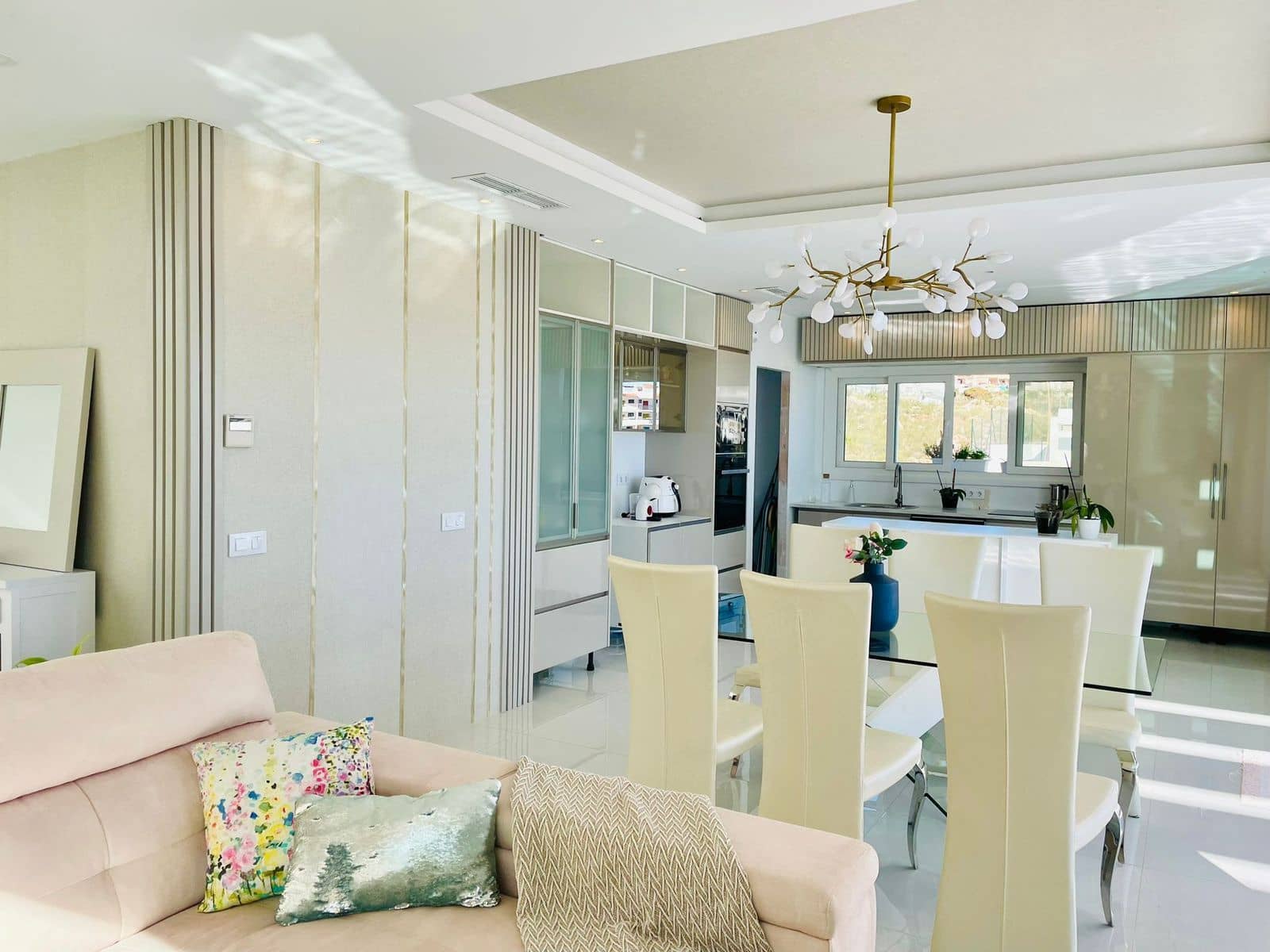 4 soverom Villa til salgs i Benalmadena med svømmebasseng garasje - € 1 700 000 (Ref: 9628355)