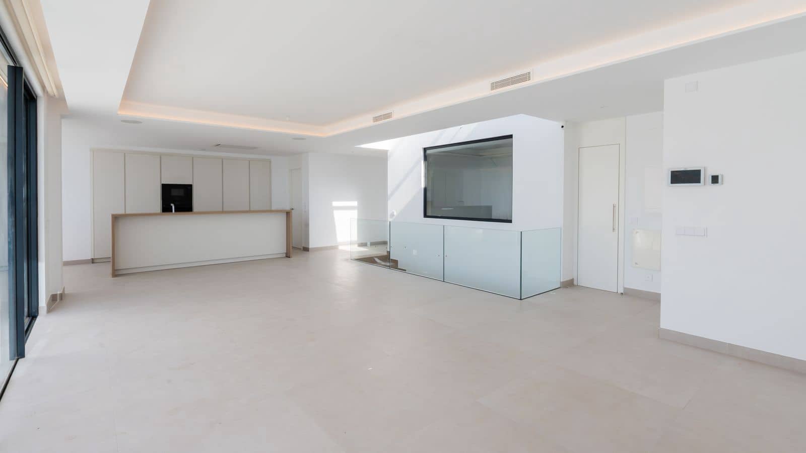 4 bedroom Villa for sale in Benalmadena with pool garage - € 2,100,000 (Ref: 9628361)