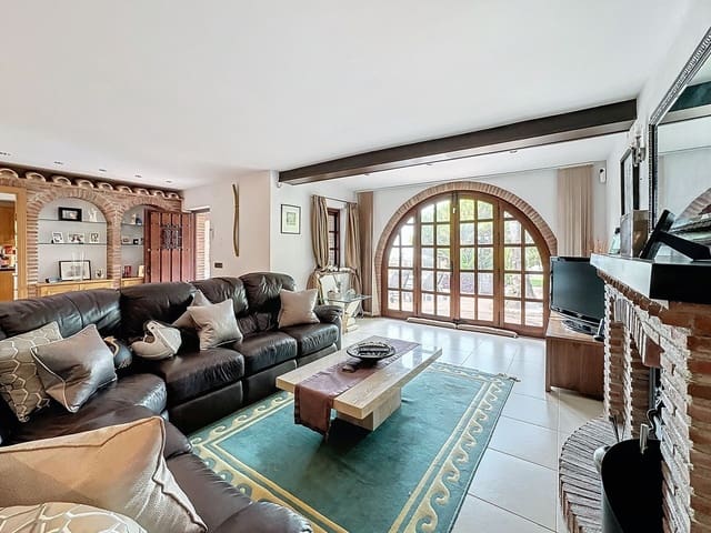 3 quarto Moradia para venda em Mijas com piscina garagem - 925 000 € (Ref: 9635044)