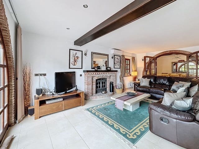 3 quarto Moradia para venda em Mijas com piscina garagem - 925 000 € (Ref: 9635044)