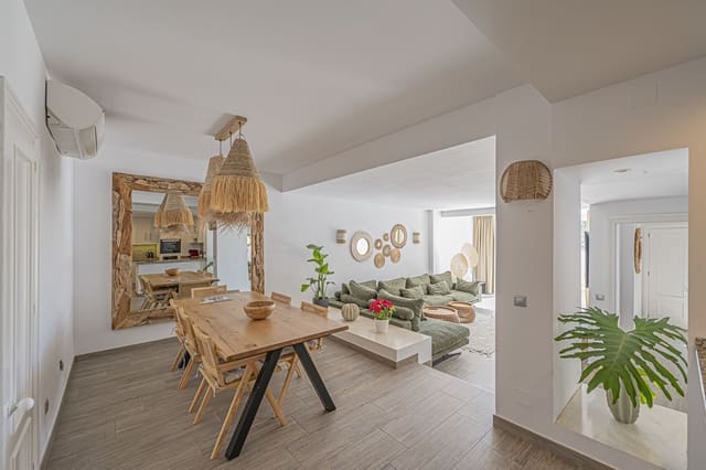 2 chambre Villa/Maison à vendre à Elviria, Marbella avec piscine garage - 685 000 € (Ref: 9641014)