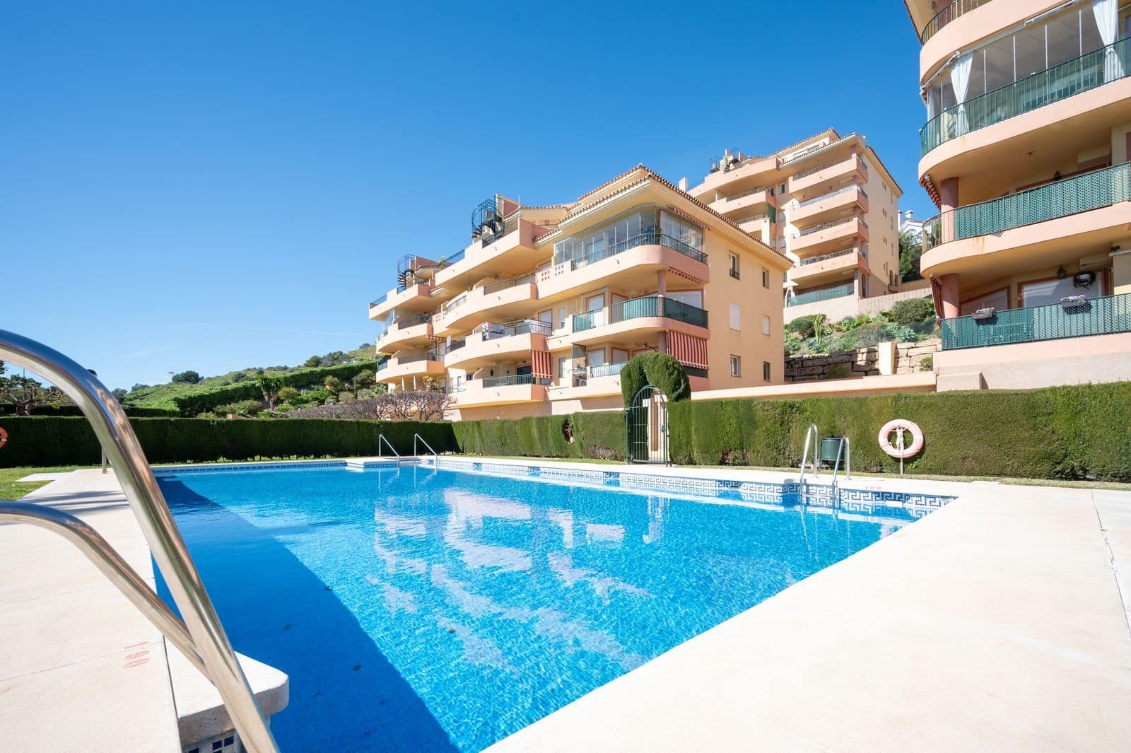 2 slaapkamer Appartement te koop in Riviera del Sol met zwembad garage - € 350.000 (Ref: 9660586)