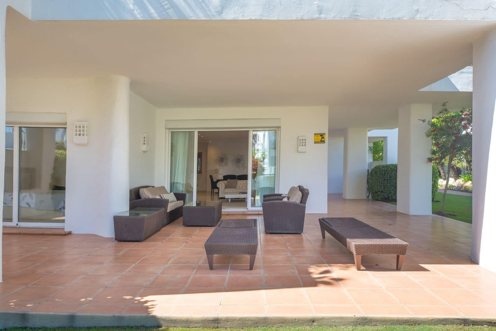 3 sovrum Lägenhet till salu i Estepona med pool garage - 1 200 000 € (Ref: 9676316)