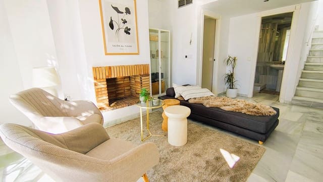 3 soveværelse Penthouse til salg i Nueva Andalucia, Marbella med swimmingpool garage - € 560.000 (Ref: 9676330)