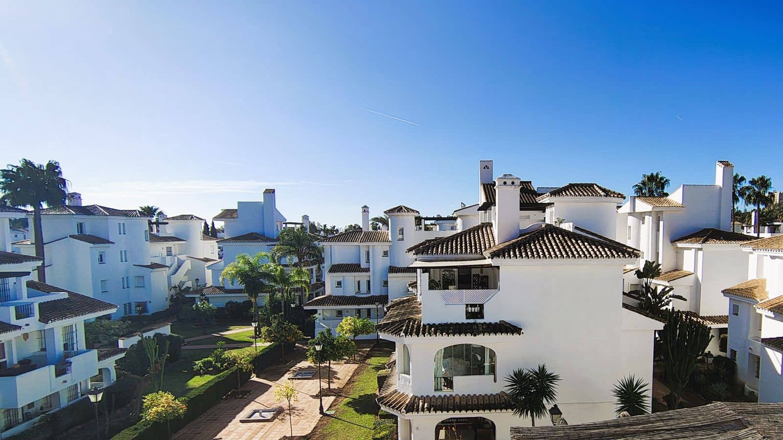 3 soveværelse Penthouse til salg i Nueva Andalucia med swimmingpool garage - € 560.000 (Ref: 9676330)