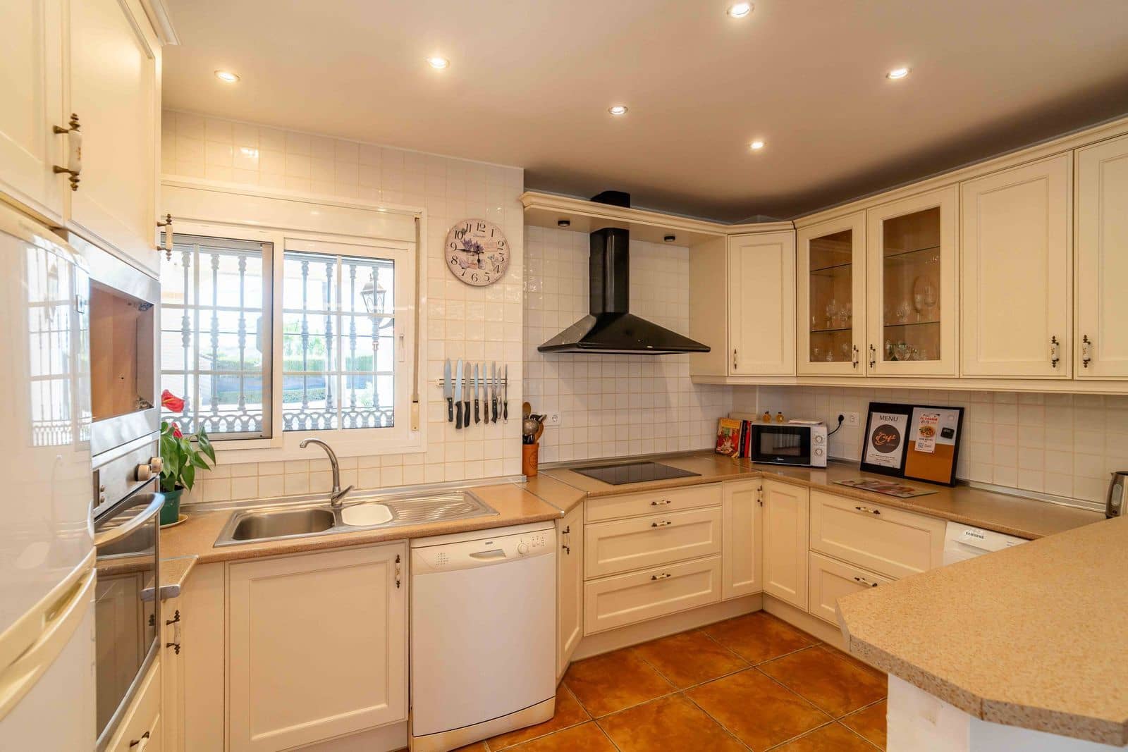 4 Zimmer Villa zu verkaufen in Alhaurin el Grande mit Pool Garage - 549.000 € (Ref: 9699306)