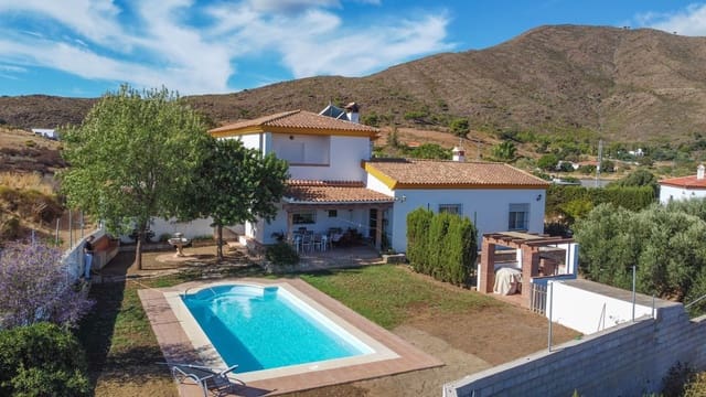 4 Zimmer Villa zu verkaufen in Entrerrios, Mijas mit Pool Garage - 890.000 € (Ref: 9714153)