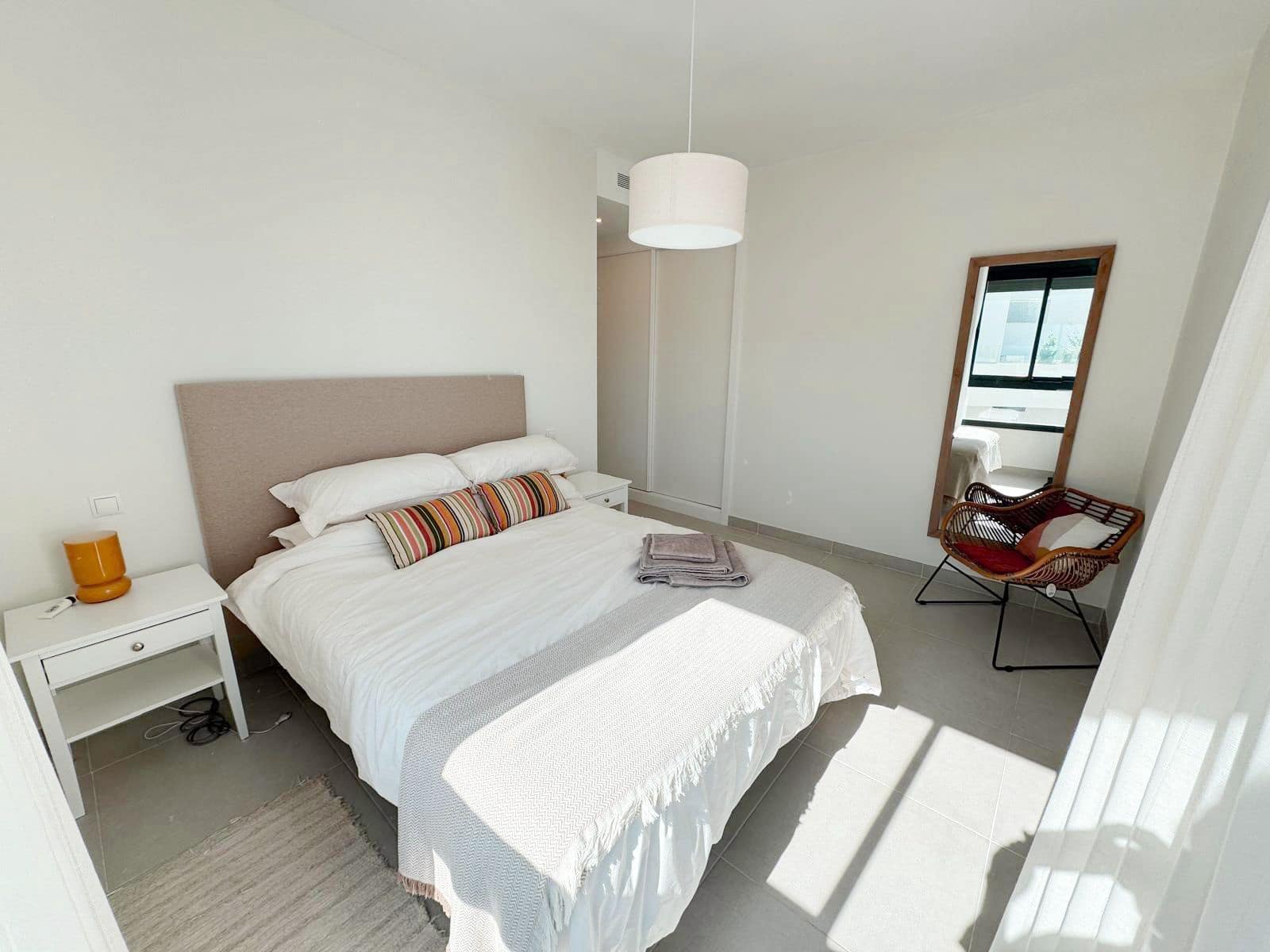 3 slaapkamer Penthouse te koop in Estepona met zwembad garage - € 649.000 (Ref: 9716589)