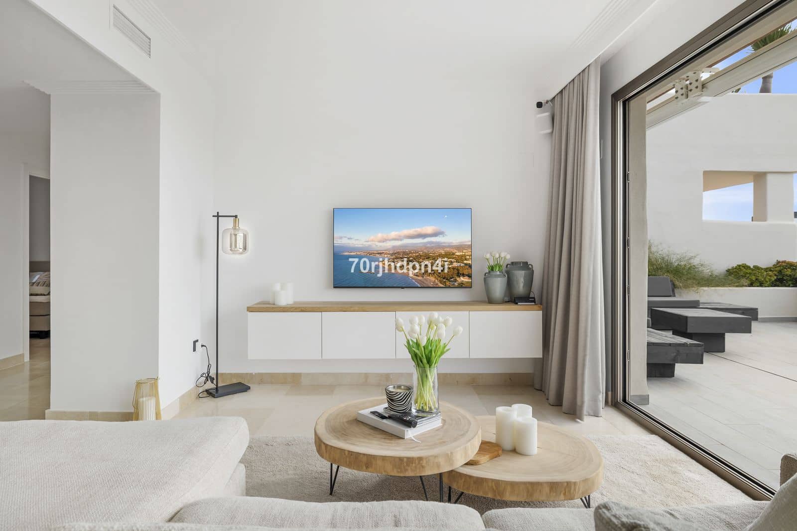 3 bedroom Penthouse for sale in Estepona with pool garage - € 750,000 (Ref: 9737179)