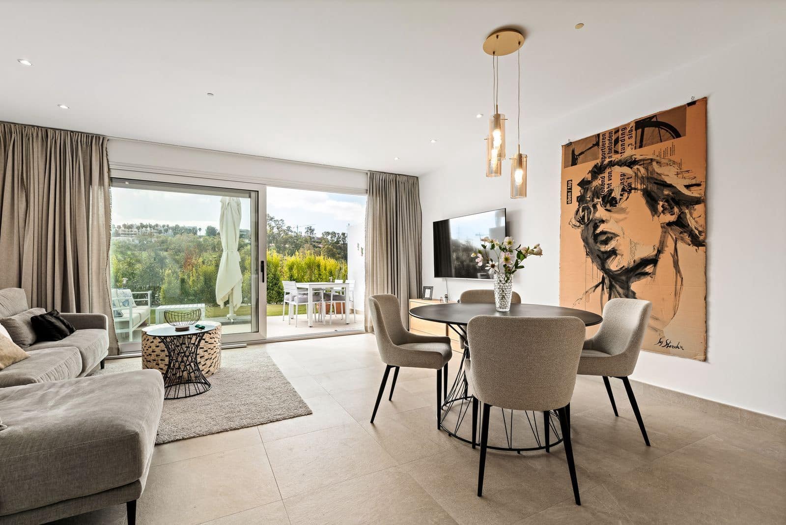 3 Zimmer Haus zu verkaufen in Estepona mit Pool Garage - 459.000 € (Ref: 9747097)