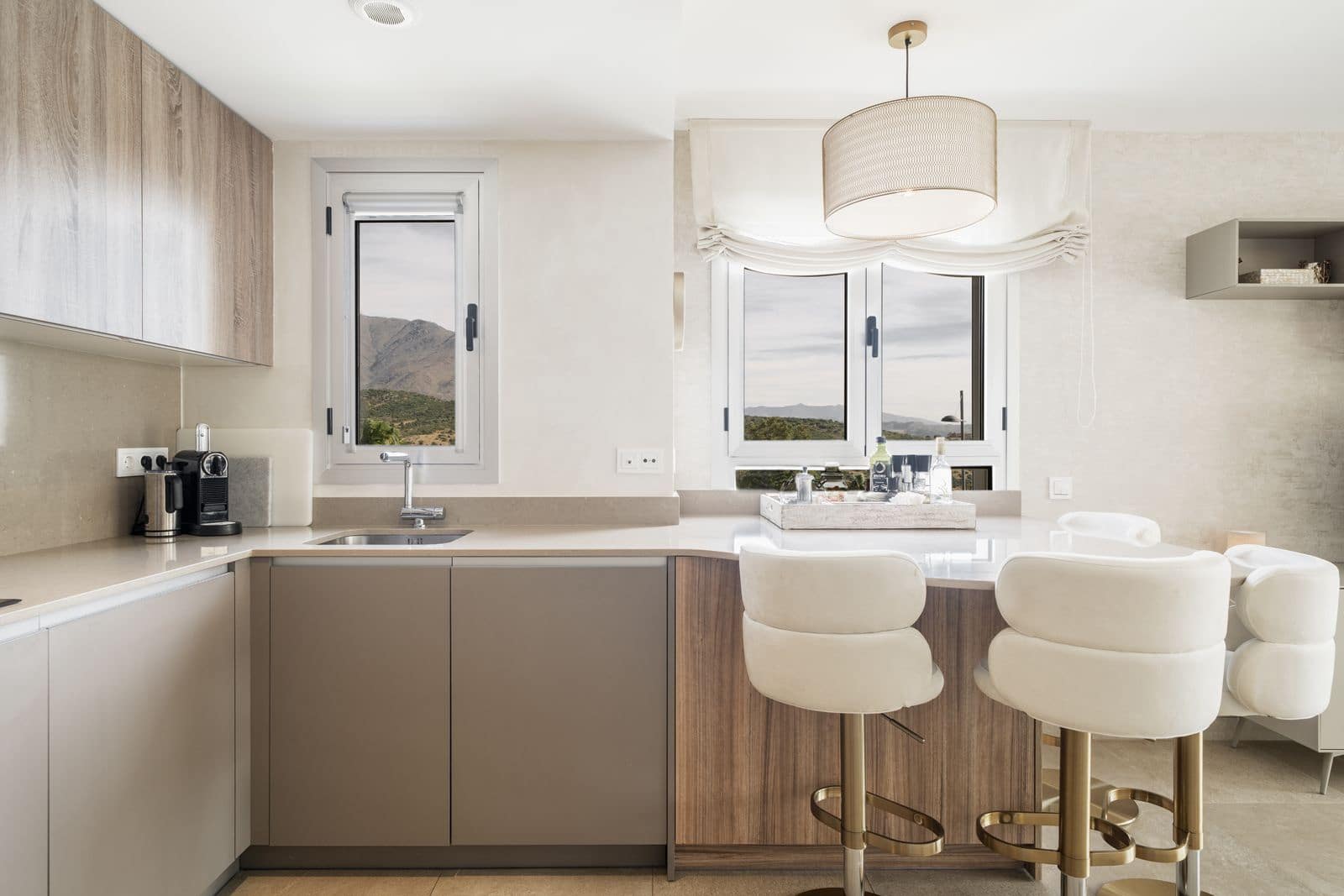 3 soveværelse Lejlighed til salg i Estepona med swimmingpool garage - € 495.000 (Ref: 9753542)