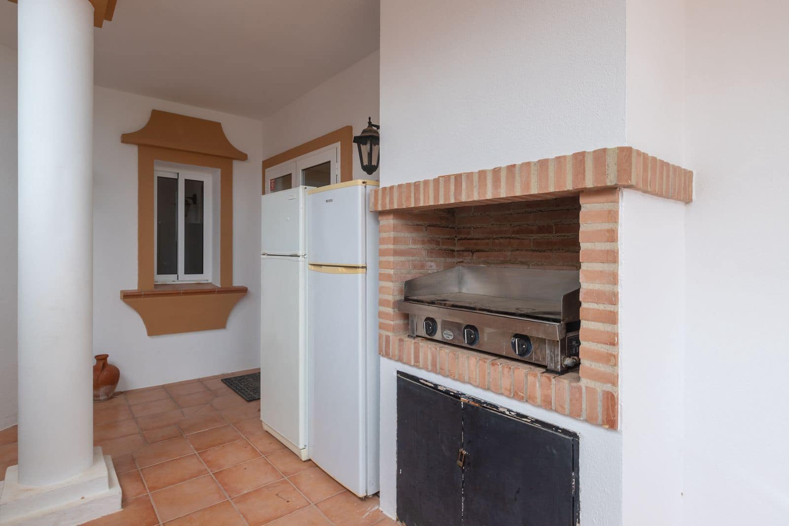 3 sypialnia Willa na sprzedaż w Riviera del Sol z basenem garażem - 900 000 € (Ref: 9753547)