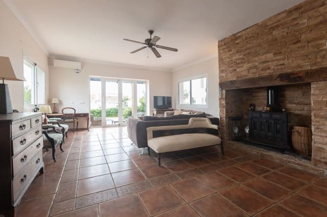 3 sypialnia Willa na sprzedaż w Riviera del Sol, Mijas z basenem garażem - 900 000 € (Ref: 9753547)