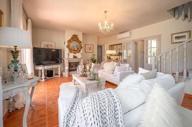 3 sypialnia Willa na sprzedaż w Coín z basenem garażem - 585 000 € (Ref: 9757927)