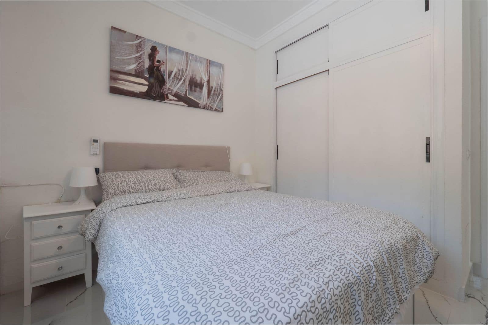 3 sypialnia Willa na sprzedaż w Coin z basenem garażem - 599 000 € (Ref: 9758098)