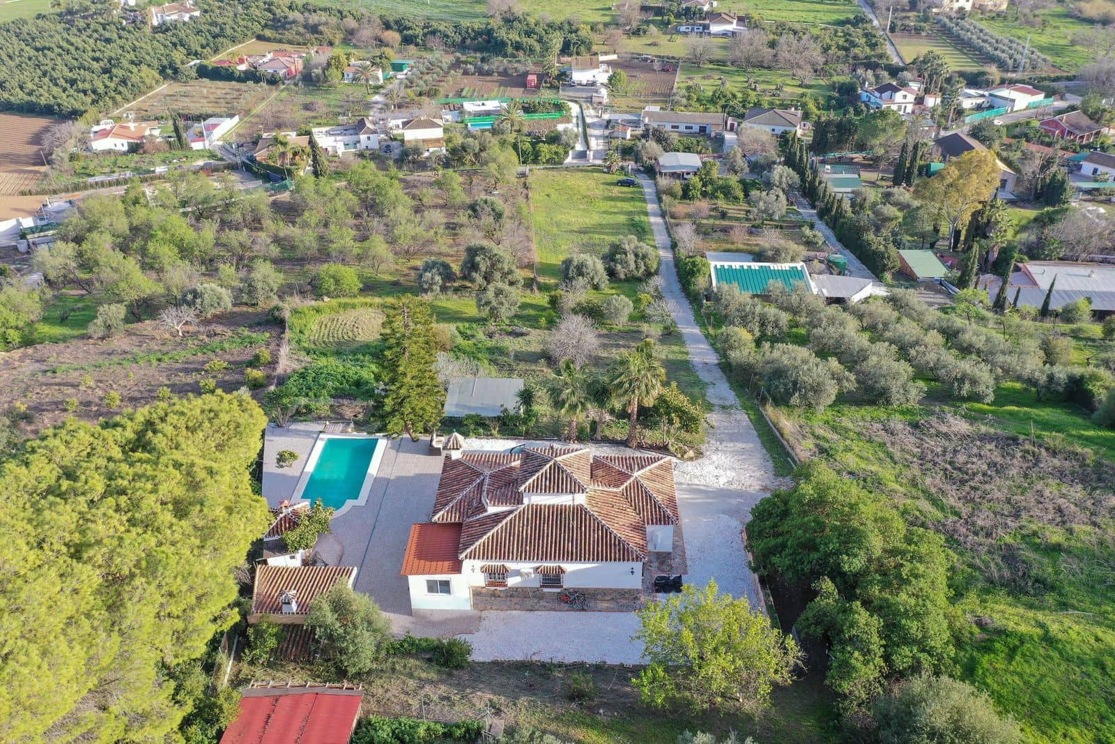 3 sypialnia Willa na sprzedaż w Coin z basenem garażem - 599 000 € (Ref: 9758098)