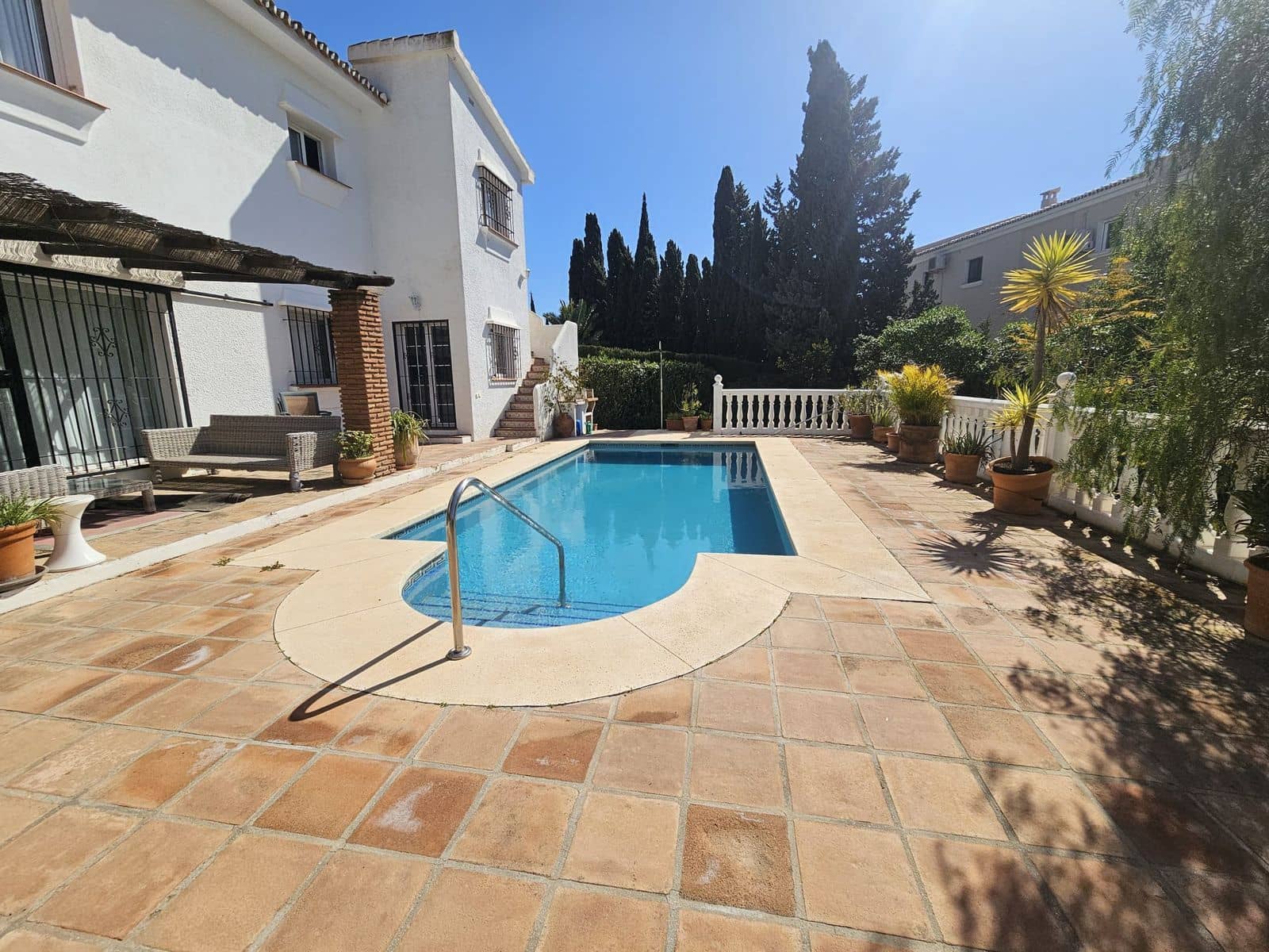 4 soveværelse Villa til salg i Riviera del Sol med swimmingpool garage - € 795.000 (Ref: 9761345)