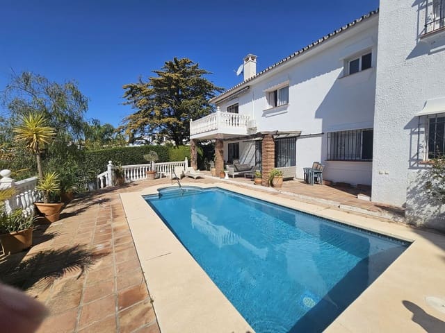 4 soveværelse Villa til salg i Riviera del Sol, Mijas med swimmingpool garage - € 795.000 (Ref: 9761345)