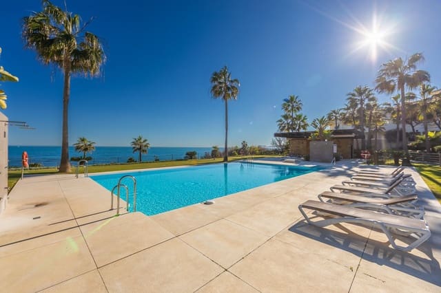 3 chambre Appartement de Plage à vendre à Estepona avec piscine garage - 950 000 € (Ref: 9777209)