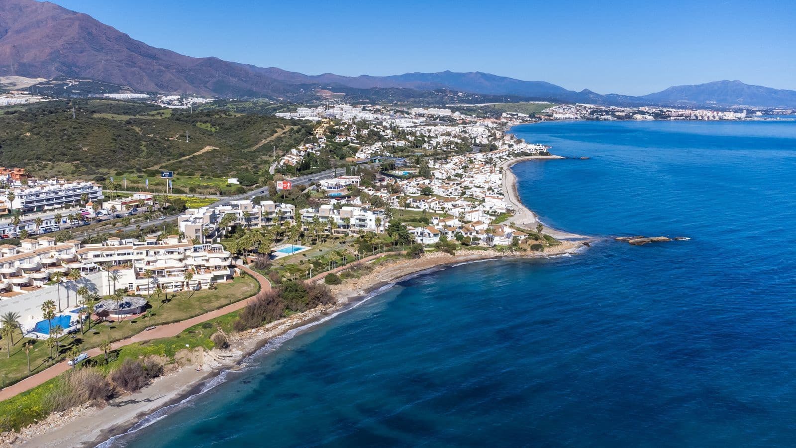 3 slaapkamer Strandappartement te koop in Estepona met zwembad garage - € 950.000 (Ref: 9777209)