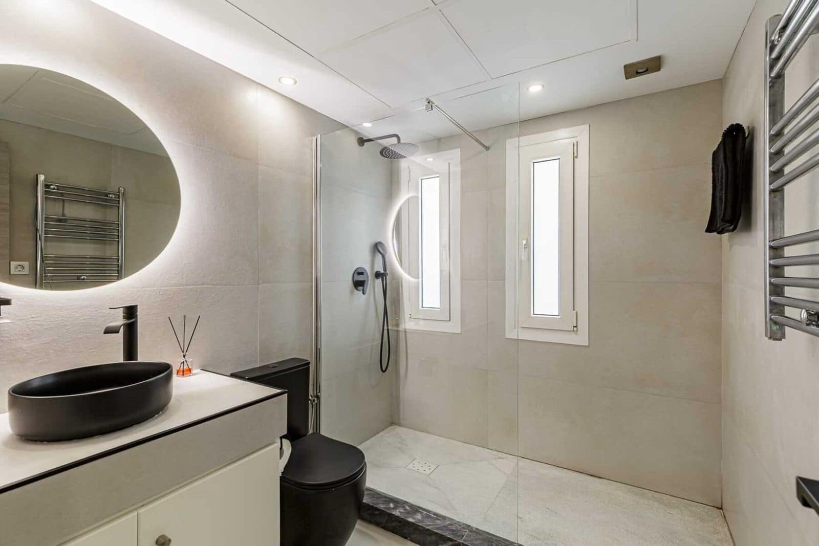 3 makuuhuone Kattohuoneisto myytävänä paikassa Nueva Andalucia mukana uima-altaan 
autotalli - 730 000 € (Ref: 9789727)