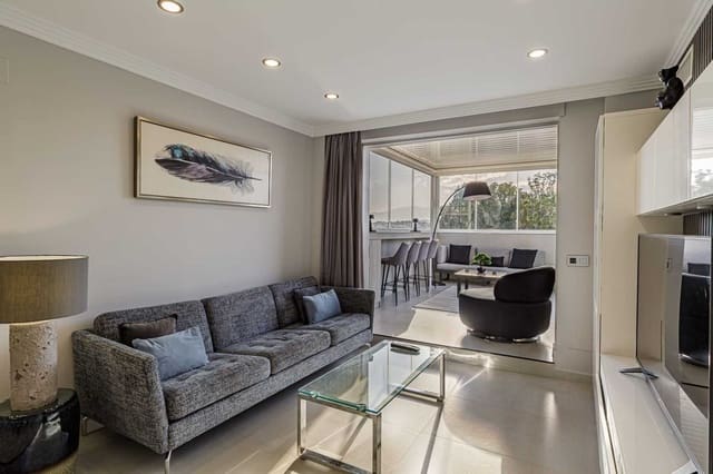 Ático de 3 habitaciones en Nueva Andalucia, Marbella en venta con piscina garaje - 730.000 € (Ref: 9789727)