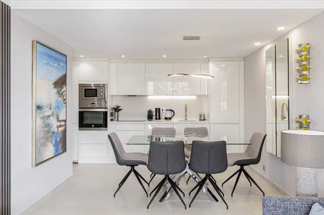 Ático de 3 habitaciones en Nueva Andalucia, Marbella en venta con piscina garaje - 730.000 € (Ref: 9789727)