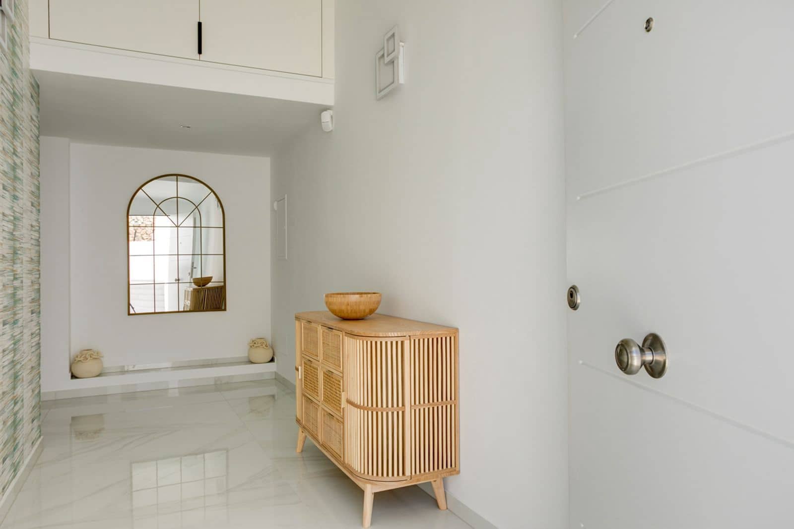 3 sypialnia Willa na sprzedaż w Estepona z basenem garażem - 1 100 000 € (Ref: 9789728)