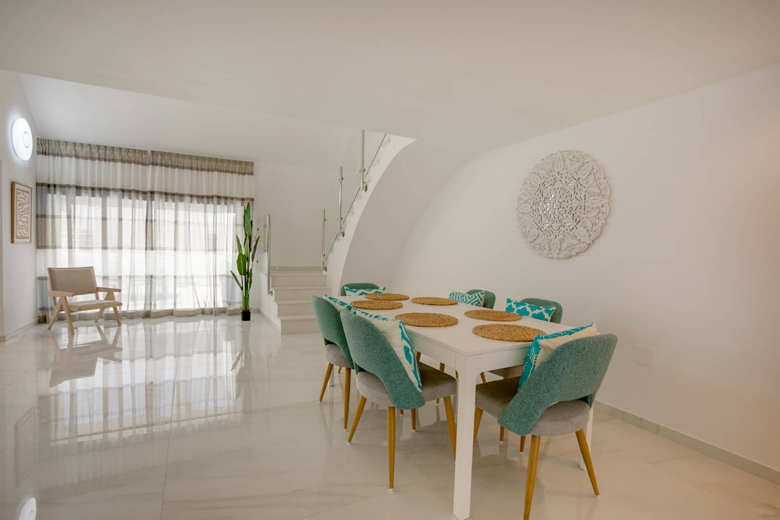 3 sypialnia Willa na sprzedaż w Estepona z basenem garażem - 1 100 000 € (Ref: 9789728)