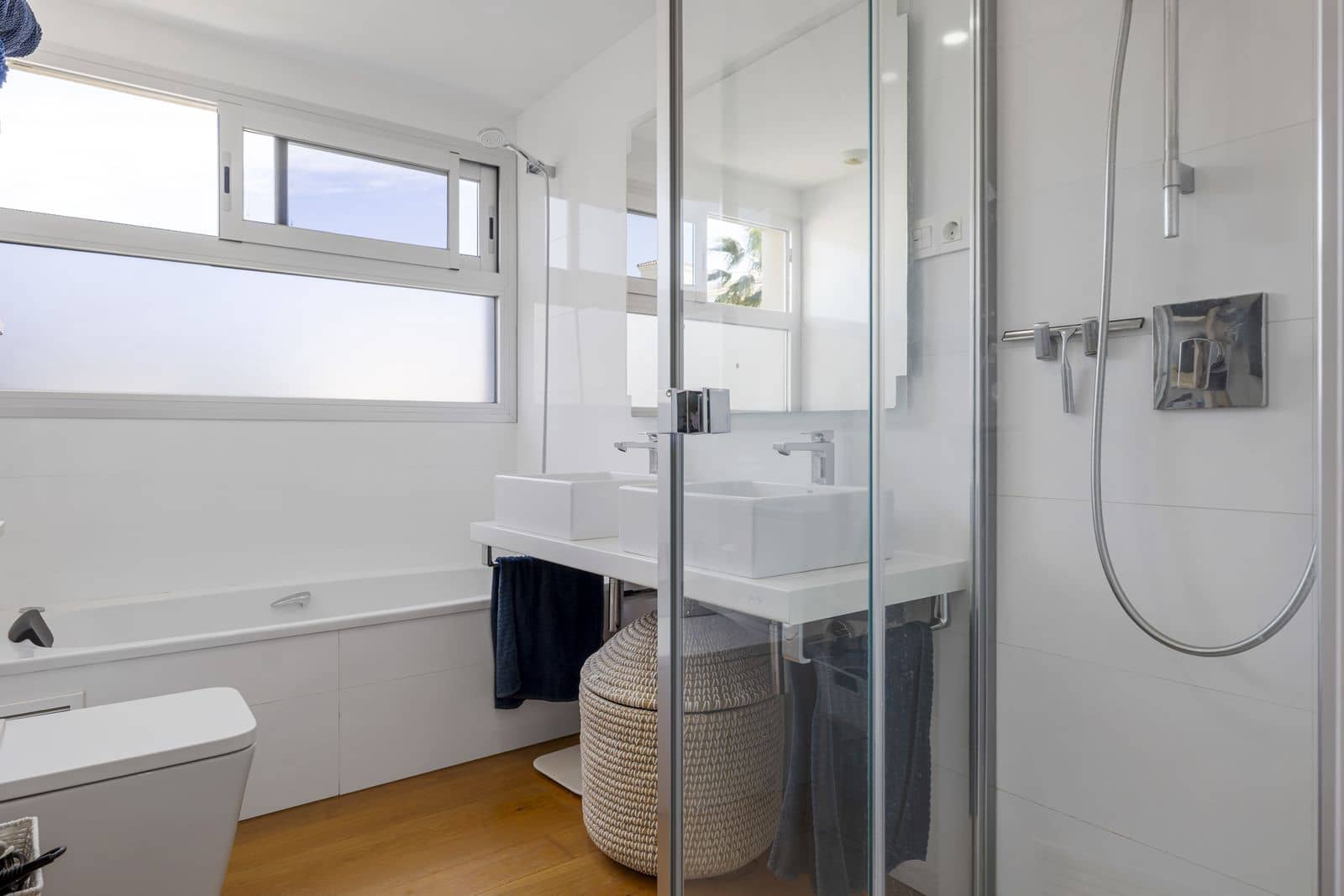 Apartamento de 3 habitaciones en El Chaparral en venta con piscina garaje - 694.000 € (Ref: 9793617)