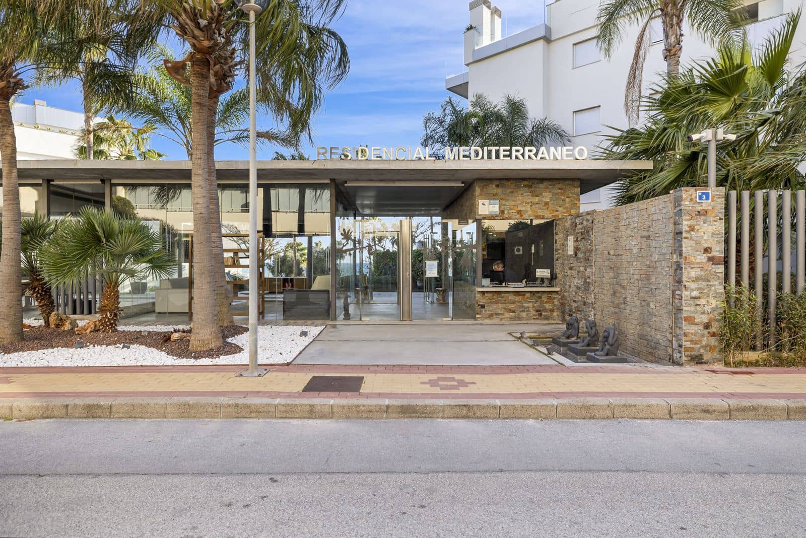 Apartamento de 3 habitaciones en El Chaparral en venta con piscina garaje - 694.000 € (Ref: 9793617)