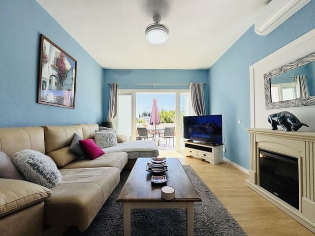 4 sypialnia Dom na sprzedaż w La Duquesa / Puerto de la Duquesa, Manilva z basenem garażem - 475 000 € (Ref: 9795590)