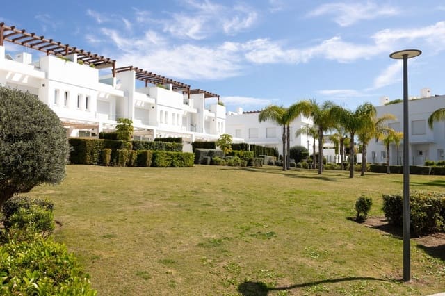 4 quarto Moradia Geminada para venda em Sitio de Calahonda, Mijas com piscina garagem - 775 000 € (Ref: 9798221)
