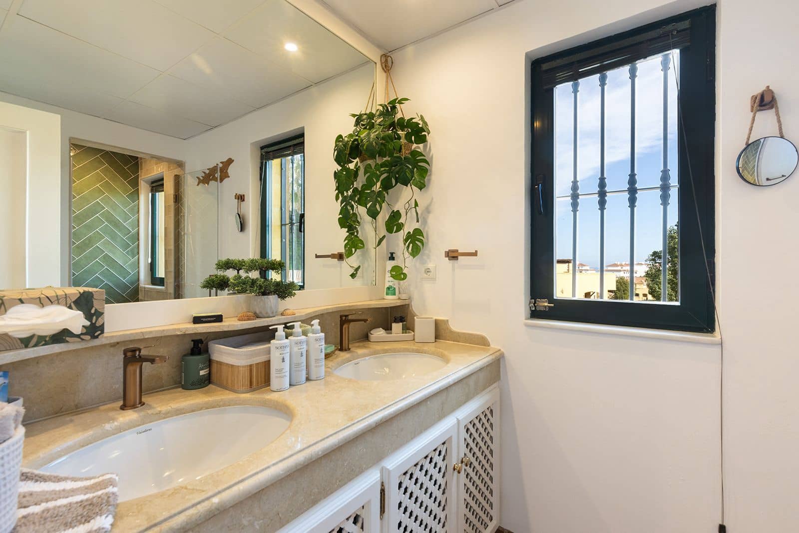 3 chambre Villa/Maison Semi-Mitoyenne à vendre à Miraflores avec piscine garage - 760 000 € (Ref: 9798287)