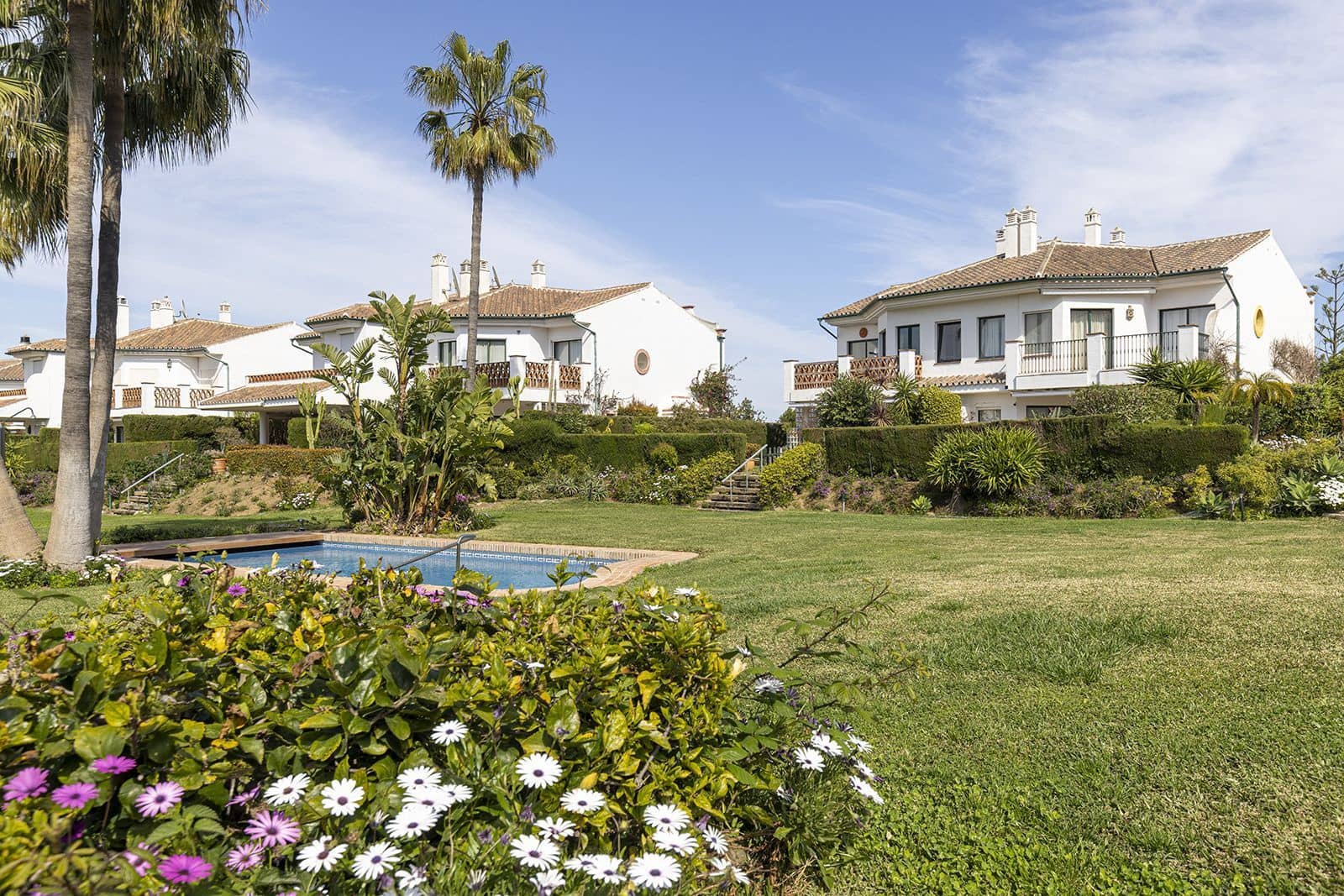 3 chambre Villa/Maison Semi-Mitoyenne à vendre à Miraflores avec piscine garage - 760 000 € (Ref: 9798287)