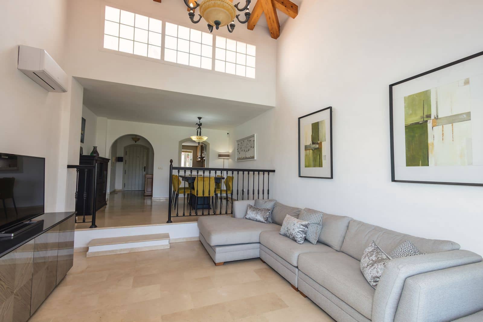 4 quarto Casa em Banda para venda em Riviera del Sol com piscina - 650 000 € (Ref: 9802917)