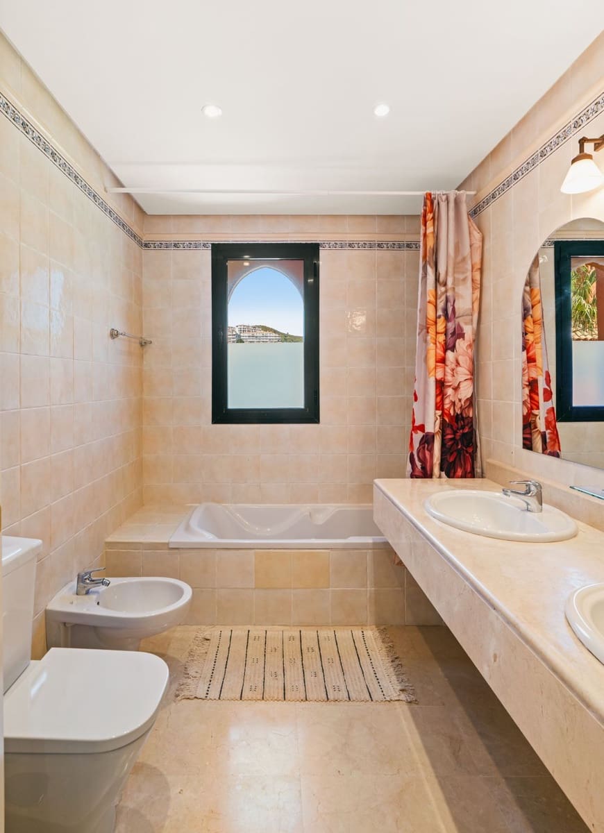 3 Zimmer Penthouse zu verkaufen in Calahonda mit Pool Garage - 635.000 € (Ref: 9823983)