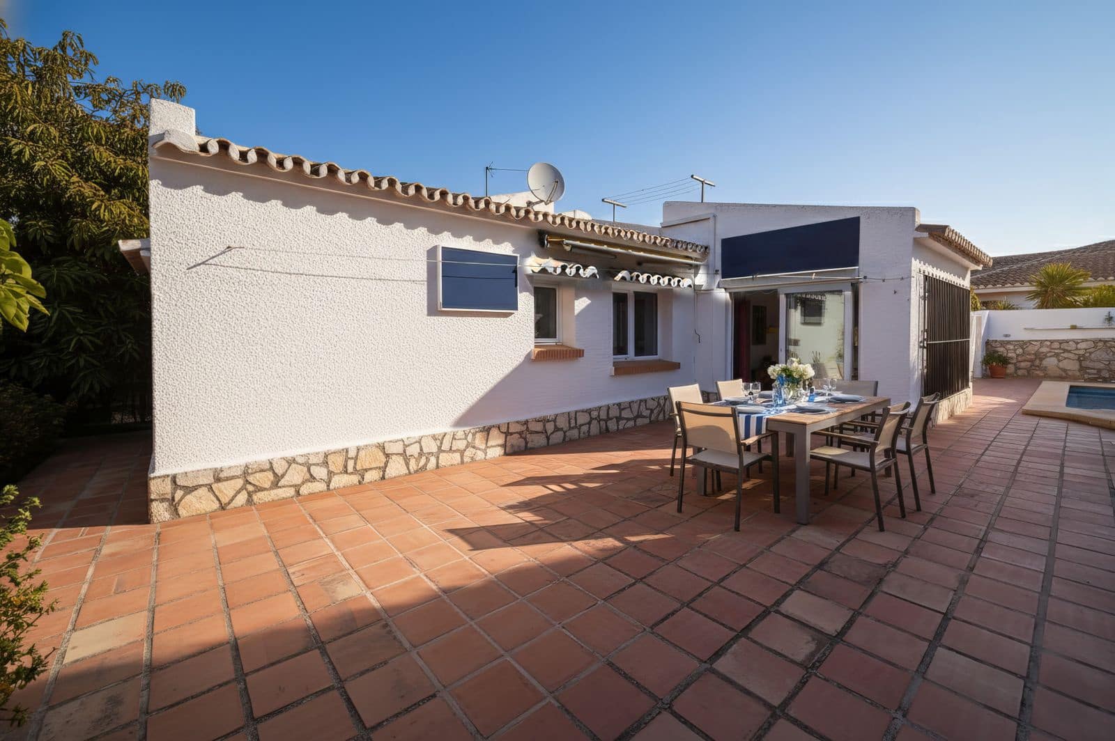 3 bedroom Villa for sale in Cerro del Aguila with pool garage - € 675,000 (Ref: 9823987)