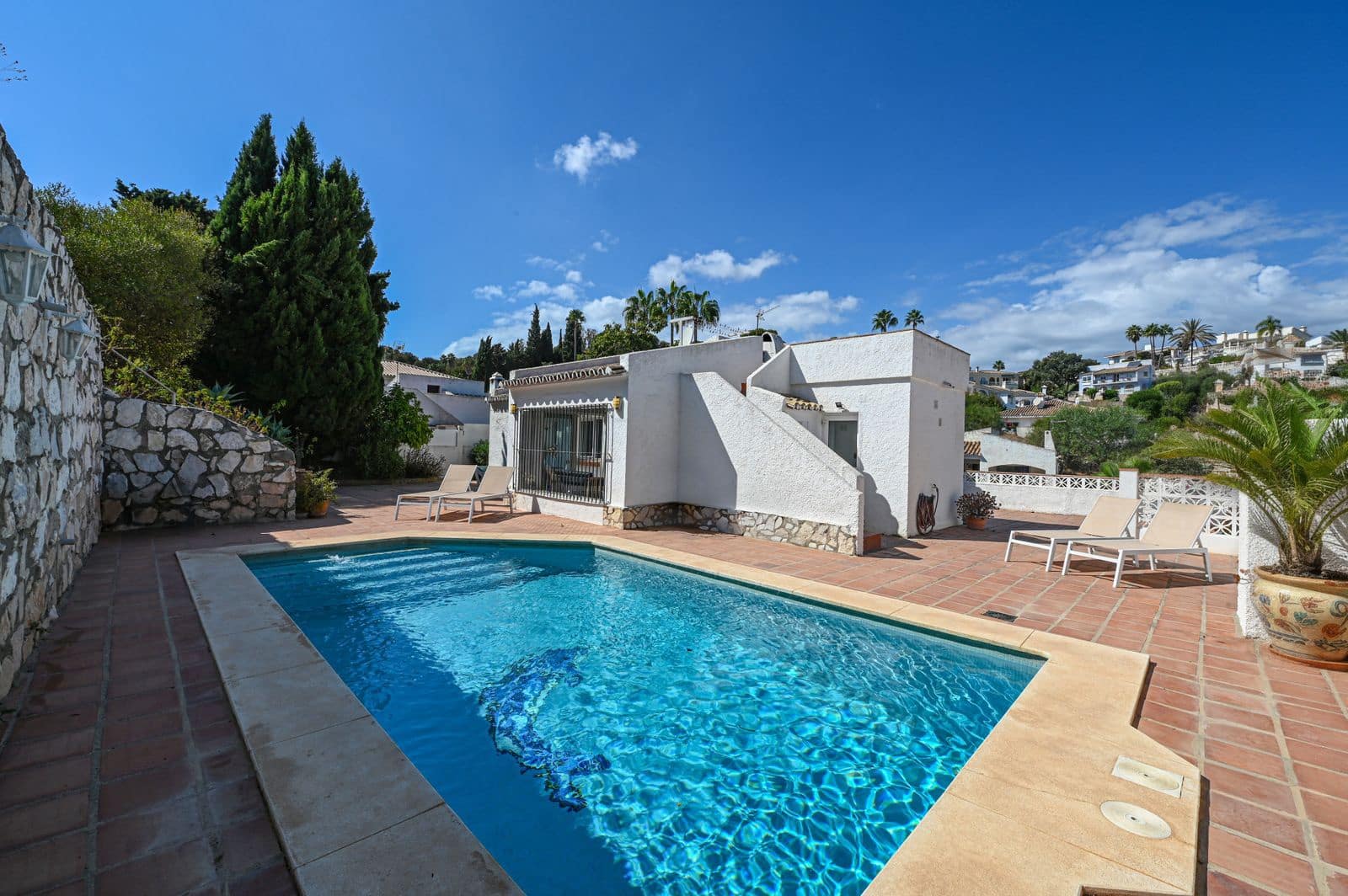 3 bedroom Villa for sale in Cerro del Aguila with pool garage - € 675,000 (Ref: 9823987)