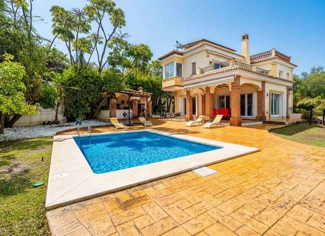 3 sypialnia Willa na sprzedaż w Mijas Golf, Mijas z basenem garażem - 990 000 € (Ref: 9830244)
