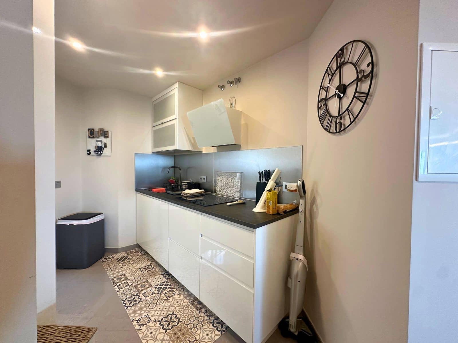 2 bedroom Apartment for sale in Calahonda with pool garage - € 399,000 (Ref: 9832842)
