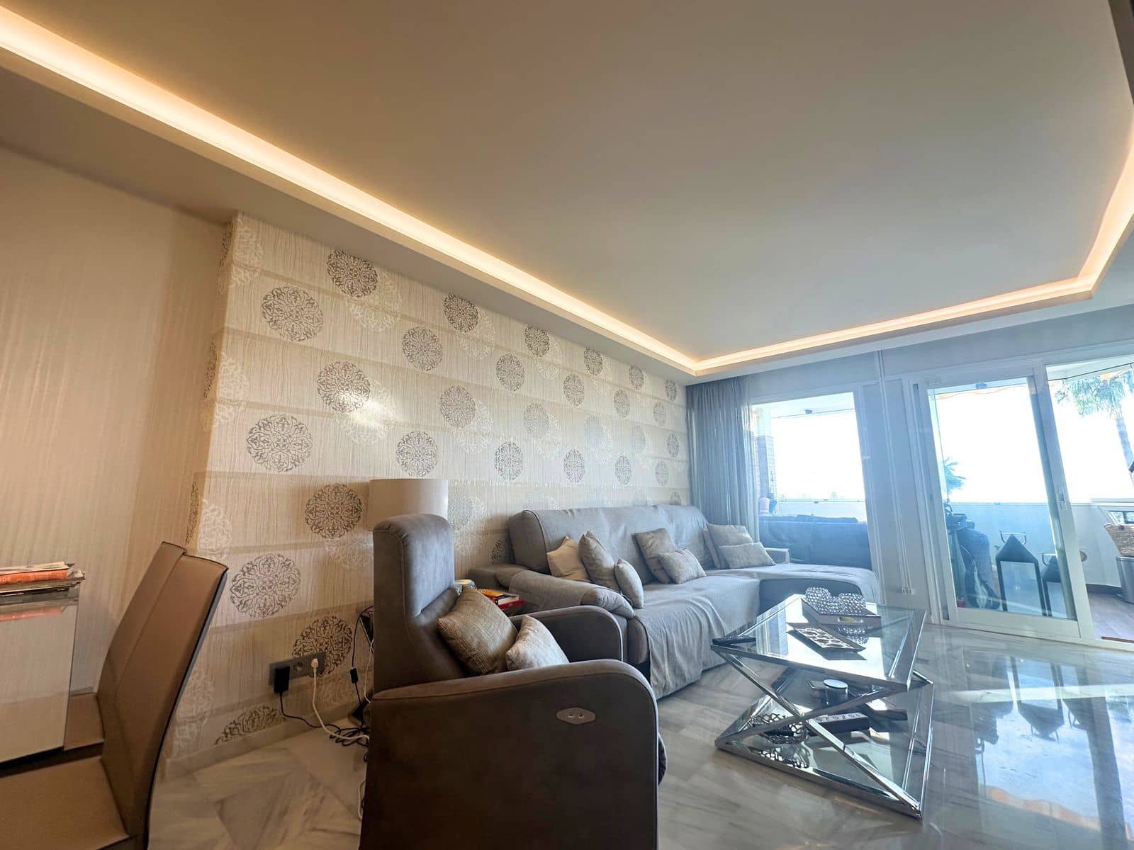 2 bedroom Apartment for sale in Calahonda with pool garage - € 399,000 (Ref: 9832842)