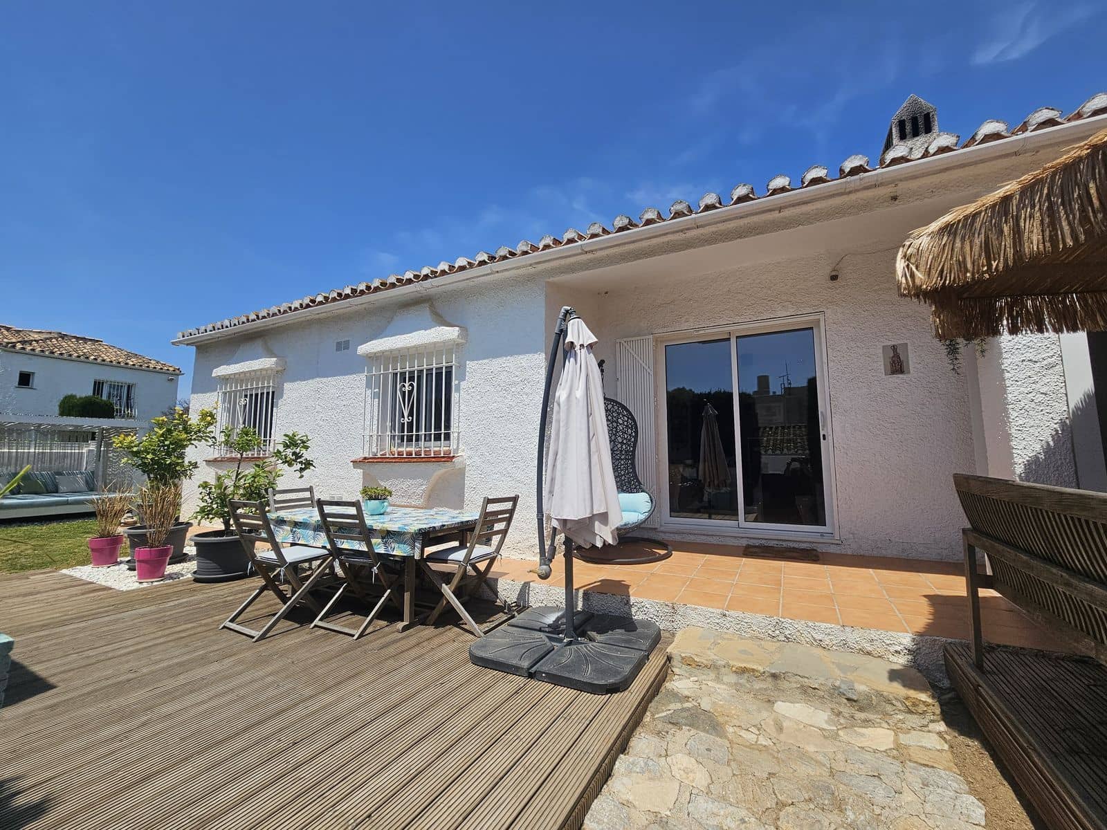 3 soverom Villa til salgs i Calahonda med svømmebasseng garasje - € 649 000 (Ref: 9832903)