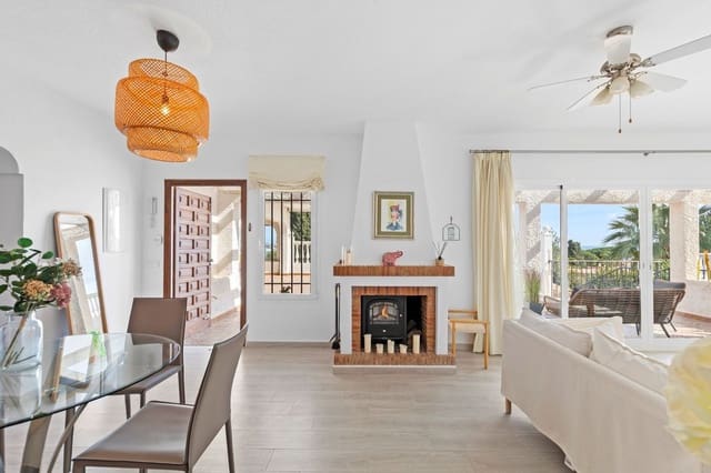 5 soveværelse Villa til salg i Torrenueva, Mijas med swimmingpool garage - € 1.100.000 (Ref: 9838487)
