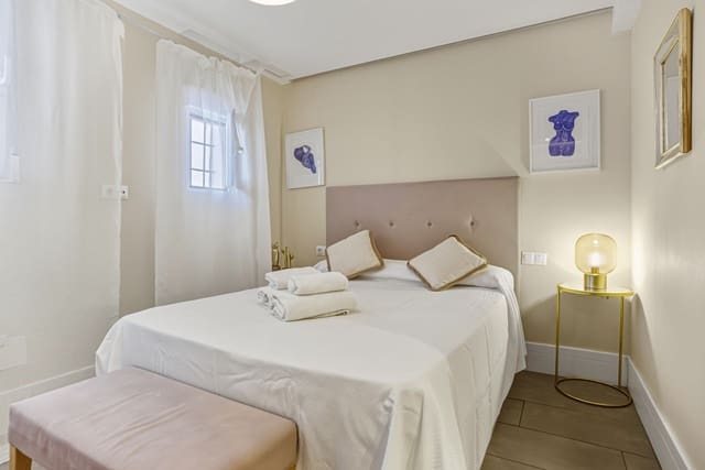 2 camera da letto Appartamento sulla Spiaggia in vendita in Puerto Banus, Marbella con piscina - 635.000 € (Rif: 9838492)