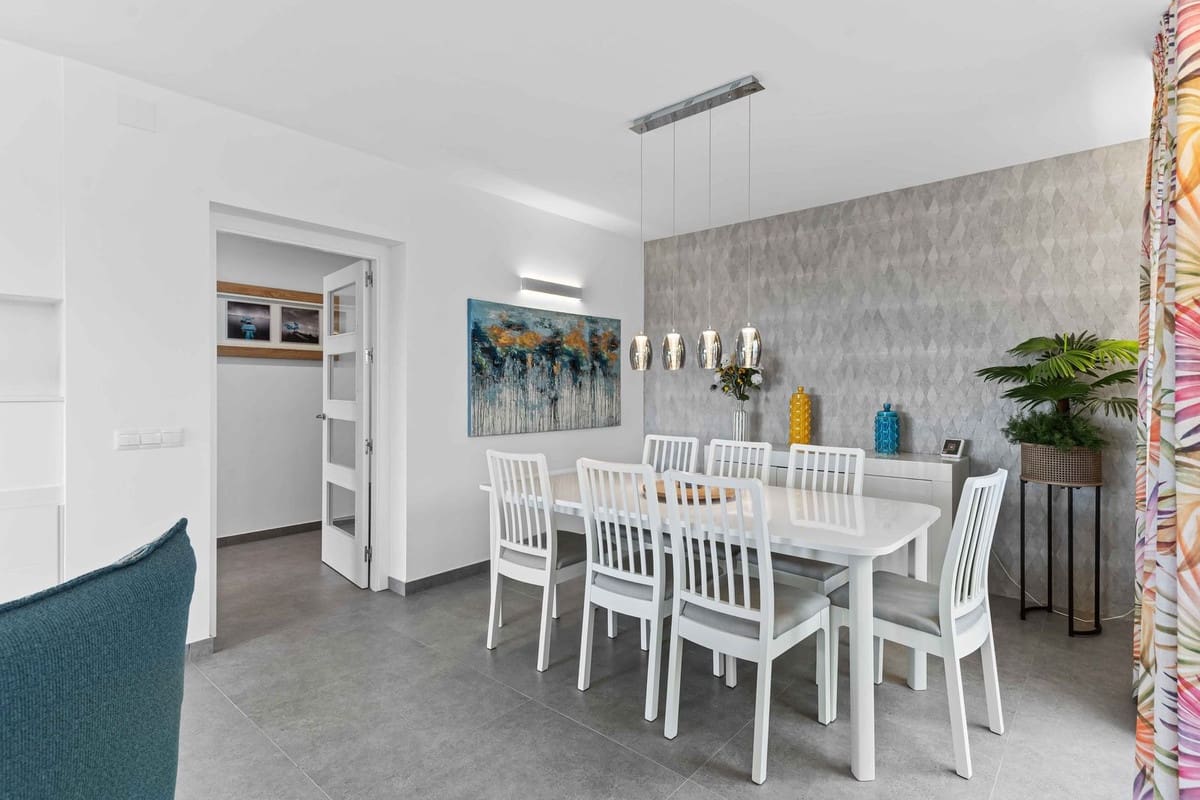 5 bedroom Villa for sale in Bel-Air with pool garage - € 1,650,000 (Ref: 9841693)
